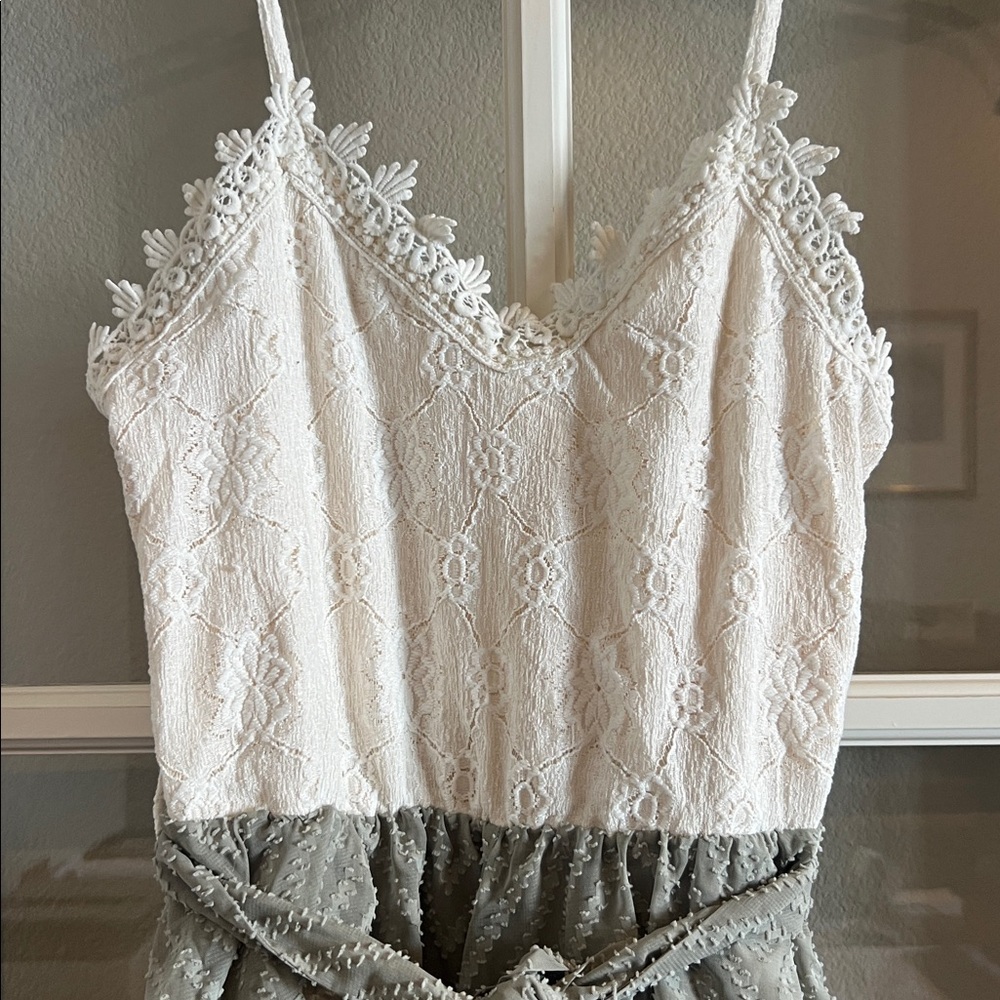 SHEIN White and Sage Green Lace Trim Romper - Picture 3 of 12